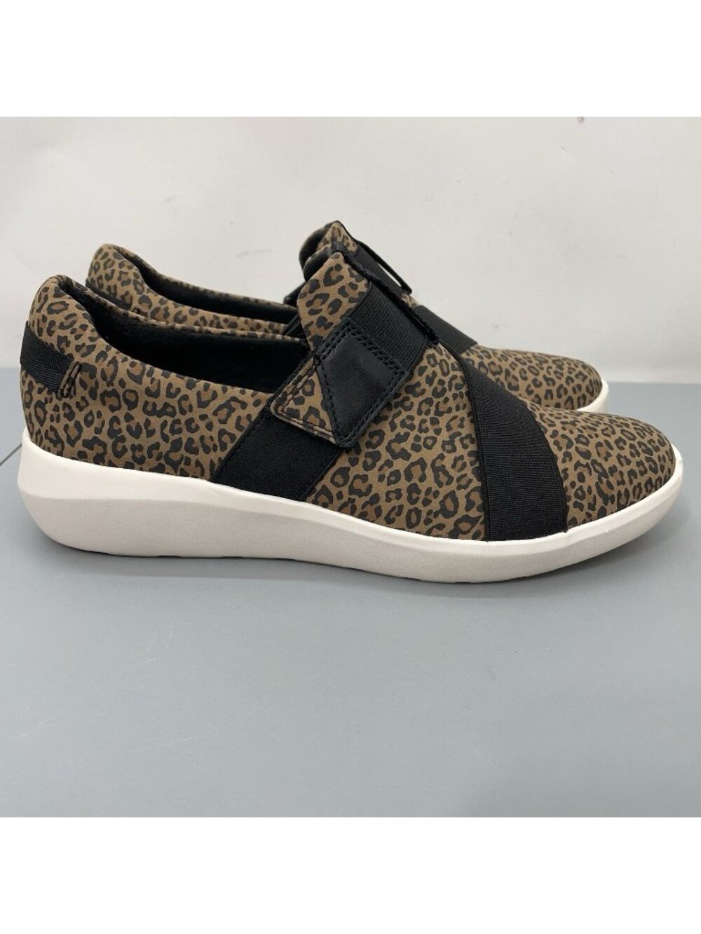 Clarks Kayleigh Charm Sneakers Shoes Cheetah Leopard Comfort Tan Womens 7.5
